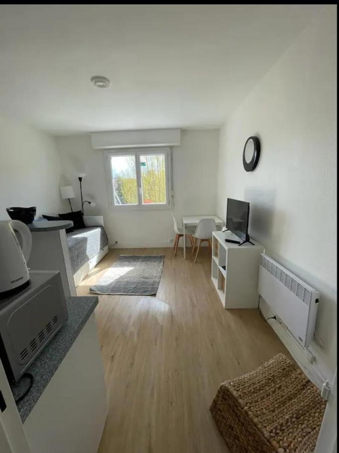Studio Sur La Cote Fleurie A Houlgate. Apartment Luaran gambar