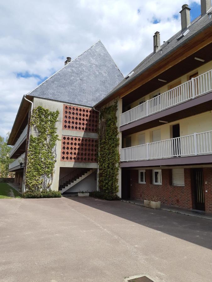 Studio Sur La Cote Fleurie A Houlgate. Apartment Luaran gambar
